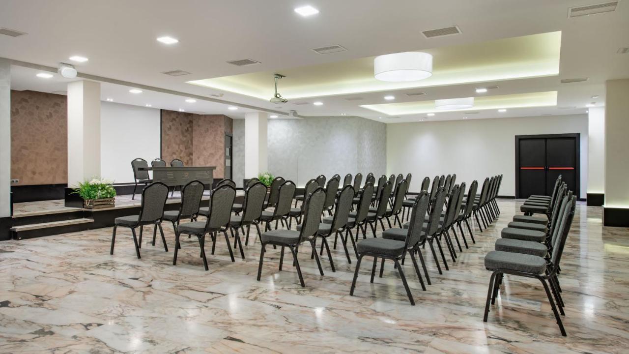 Hotel Parque Real Ciudad Real Kültér fotó